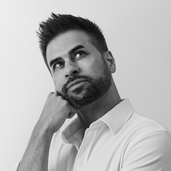  Israel Medrano